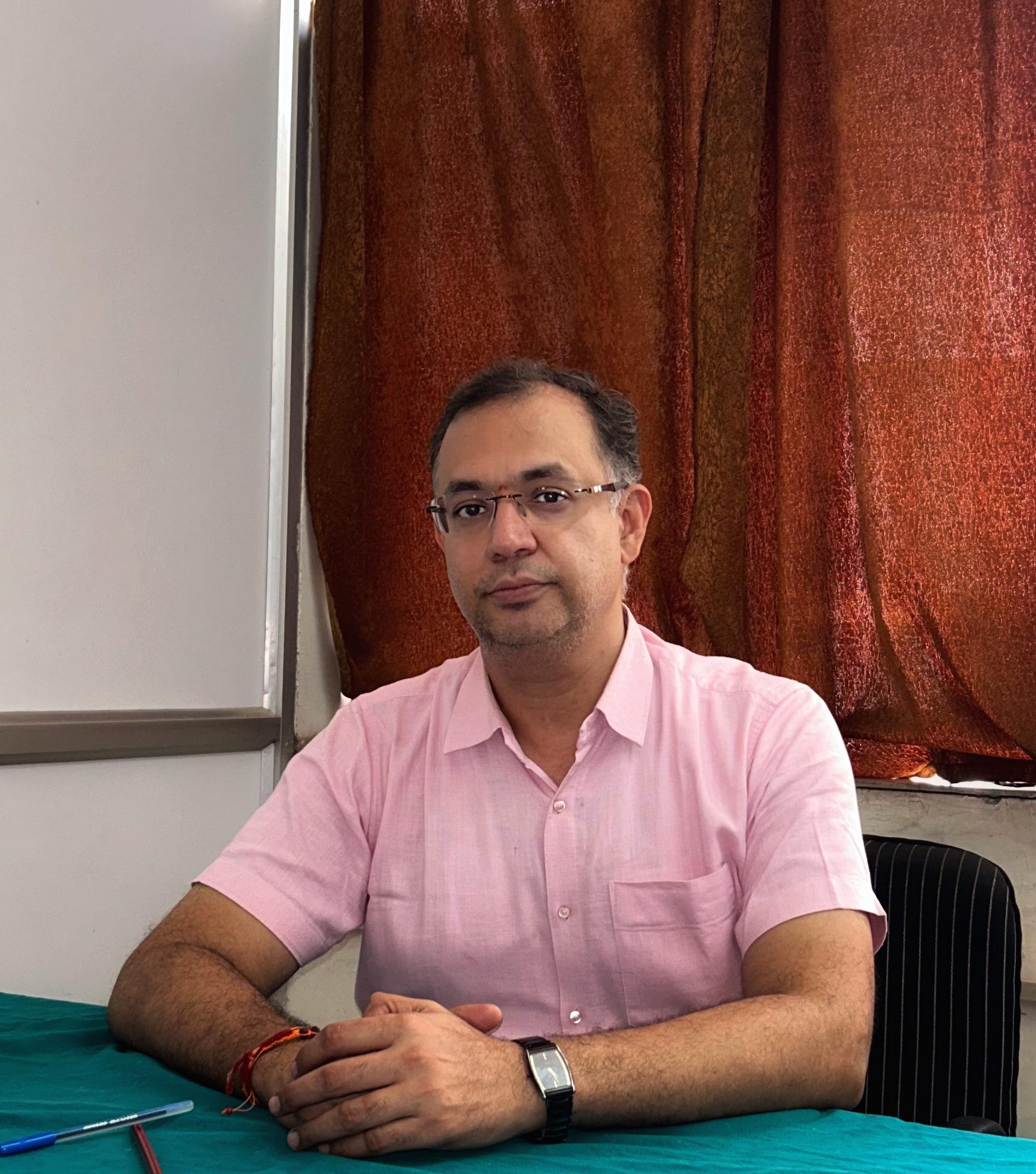 Dr. Ashish Vyas
