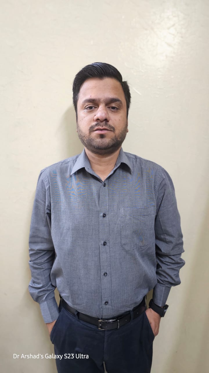 Dr. Arshad Pathan